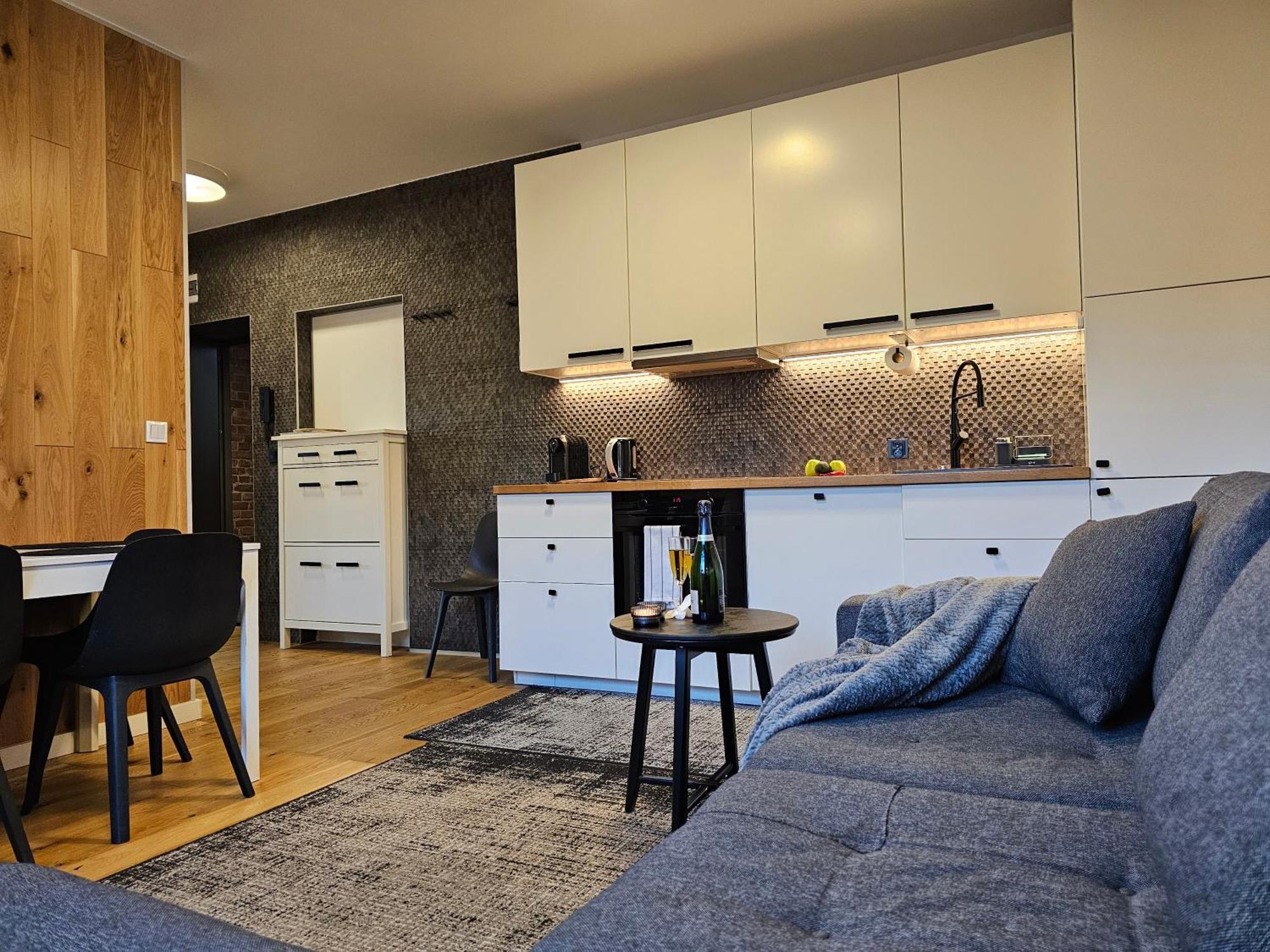 Urban Apartments Premium No 3, Free Private Parking, Self Check-In Chorzów Exteriér fotografie