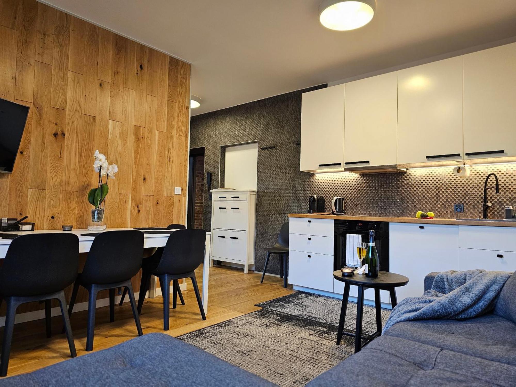 Urban Apartments Premium No 3, Free Private Parking, Self Check-In Chorzów Exteriér fotografie